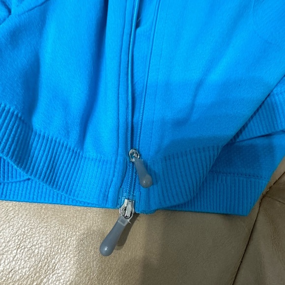 🛍️PUMA women’s dry sell full zipper track stretch knit jacket excellent. - Picture 2 of 8